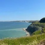 Le Brise Lame Beau A 2 Pas De La