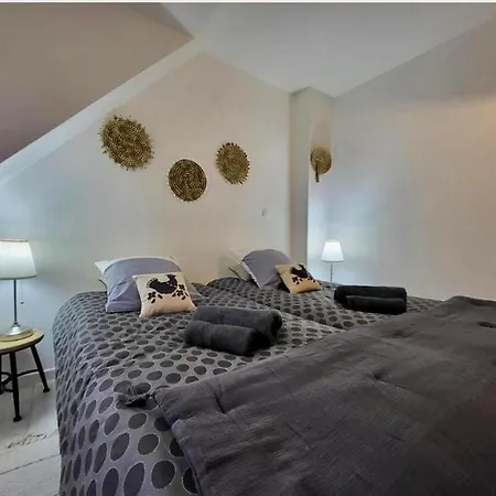Le Brise Lame Maison Neuve A 2 Pas De La فيلة *
